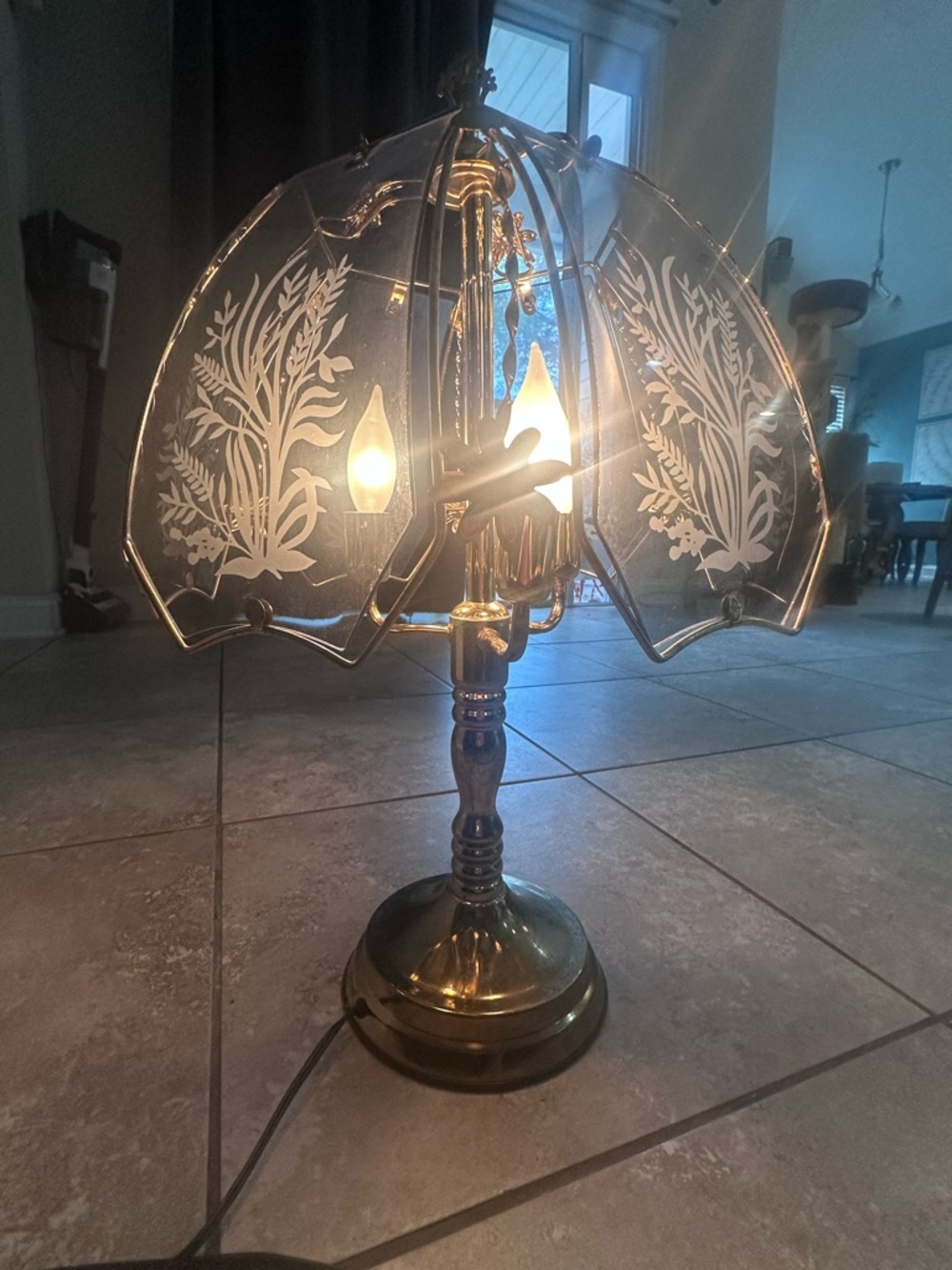 Vintage Etched Glass Brass Touch Lamp Wheat Design